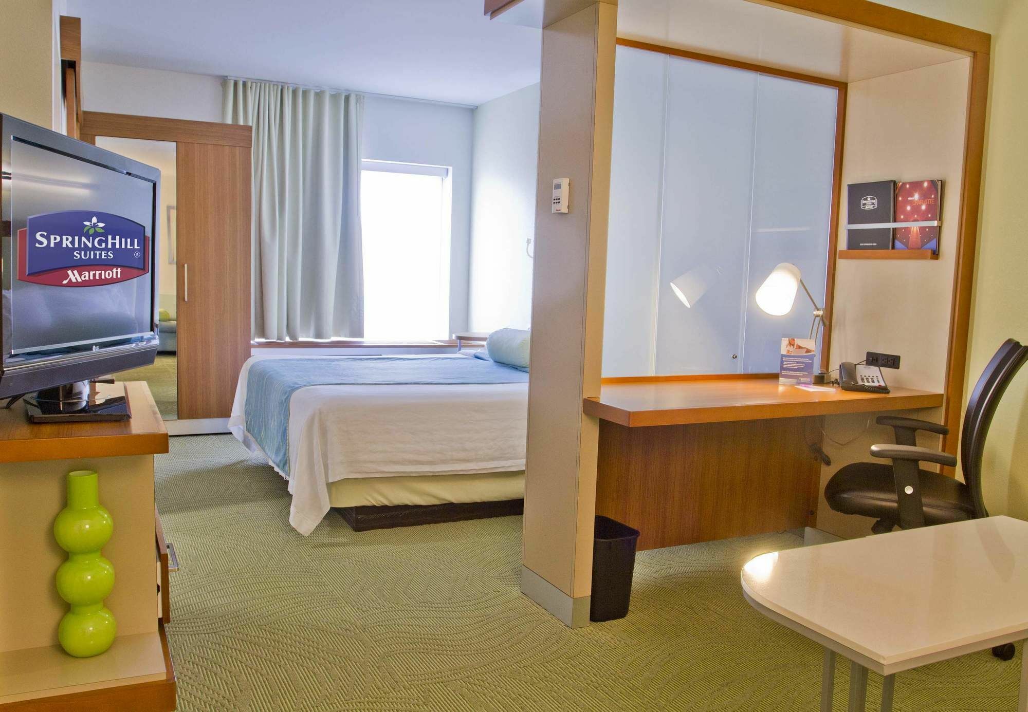 Springhill Suites By Marriott Charlotte Ballantyne Bagian luar foto