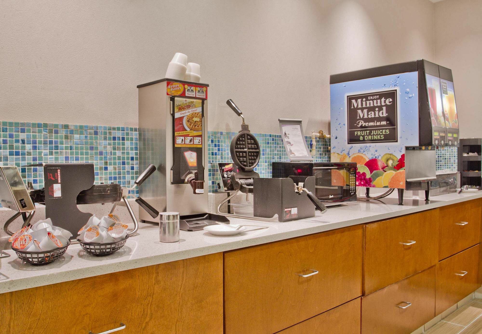 Springhill Suites By Marriott Charlotte Ballantyne Bagian luar foto