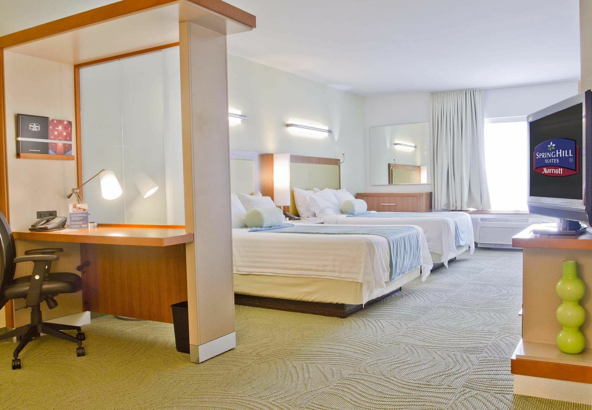 Springhill Suites By Marriott Charlotte Ballantyne Bagian luar foto